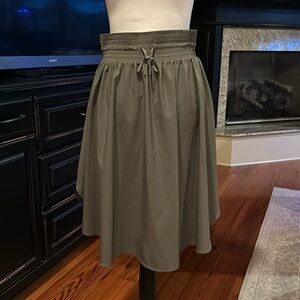 Lululemon skirt size 8